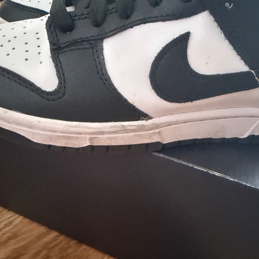 NIKE Dunk Low Retro - Picture 3 of 5